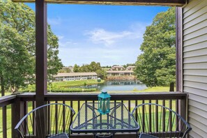 Outdoor dining - Pointe Royale Getaway – ‘Fore’ 4 (Branson)