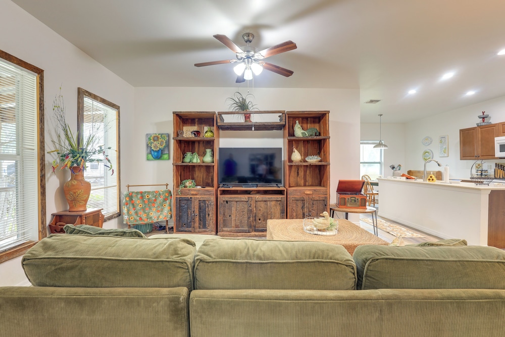 Cabin On 50-acre Ranch In Palm City! - Karibik