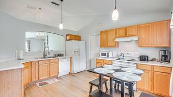 Casa (3 Bedrooms) | Interior