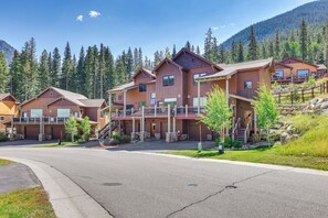 Apartment (3 Bedrooms) | Interior - Ski Shuttle & Community Perks: Keystone Townhome (Keystone)