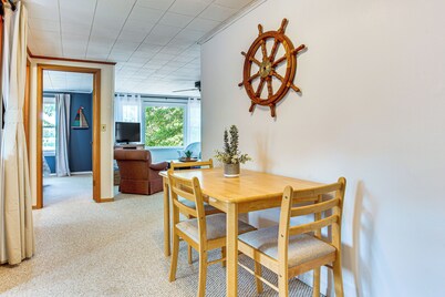 Lakefront Cabin w/ Patio in Havana!