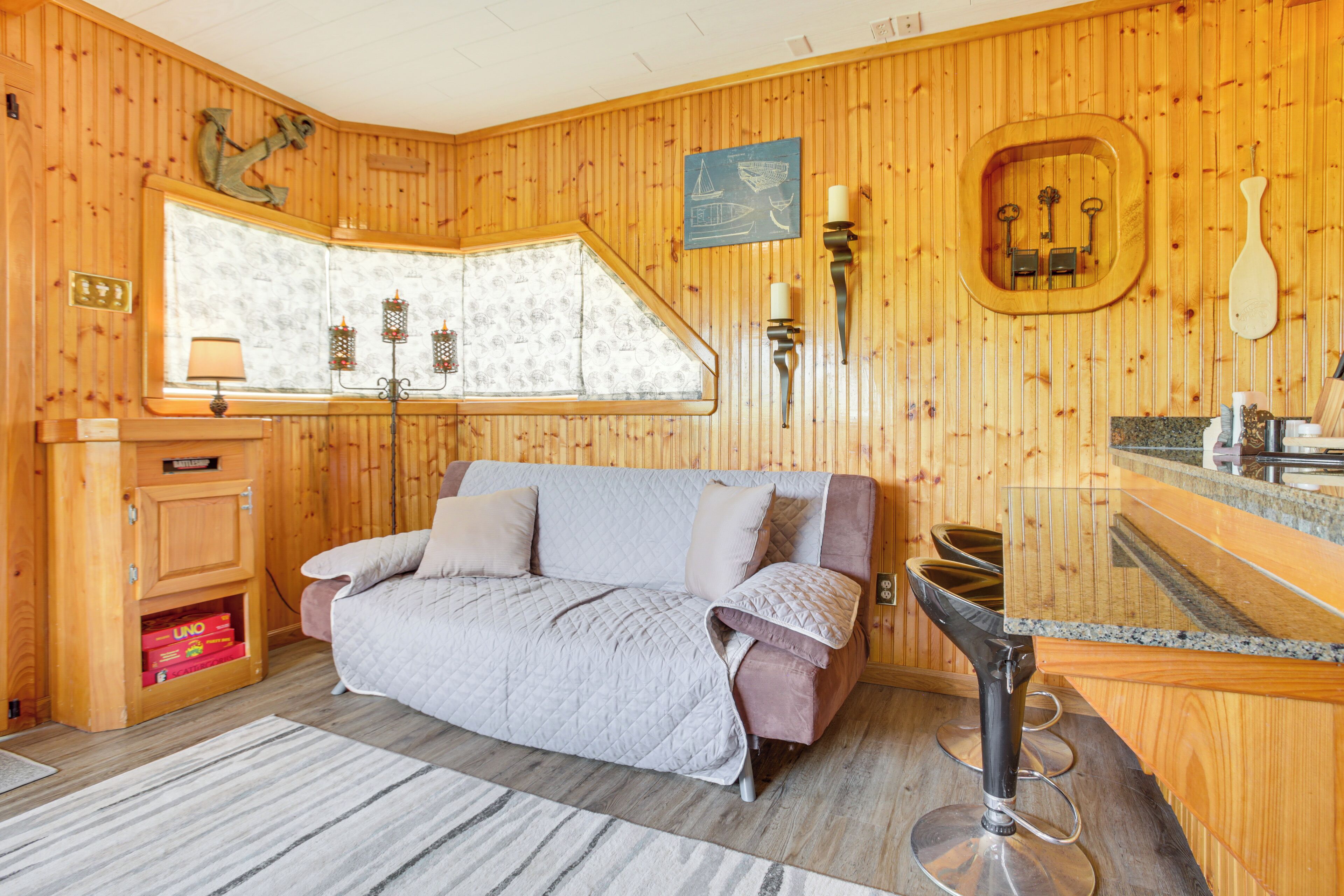 House (1 Bedroom) | Interior