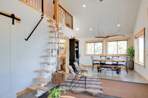 House (1 Bedroom) | Interior - Premium Apple Valley Cabin w/ Zion Natl Park View (Hurricane)