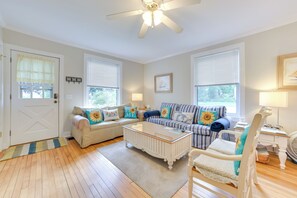 House (3 Bedrooms) | Front of property