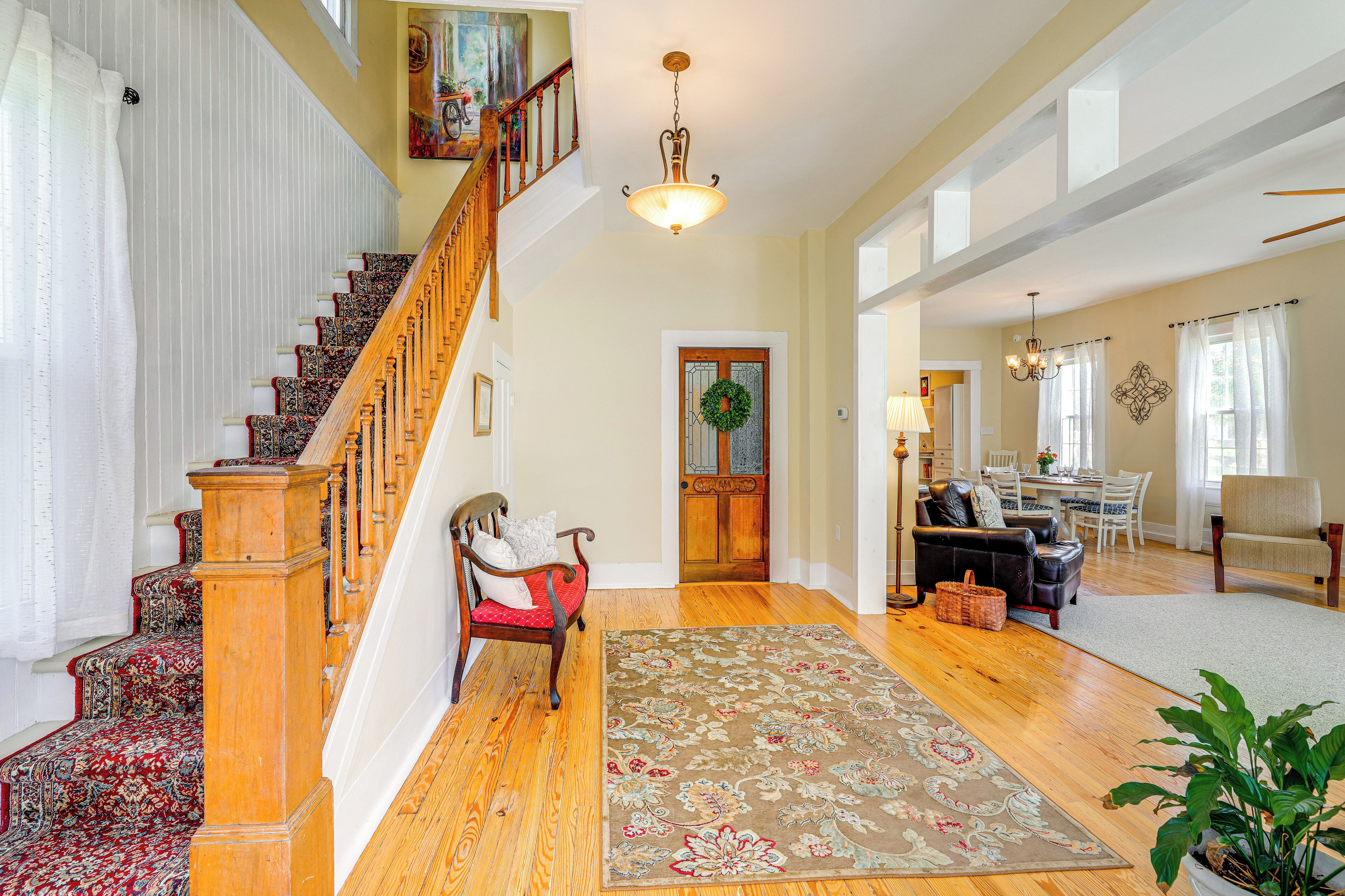 House (4 Bedrooms) | Interior