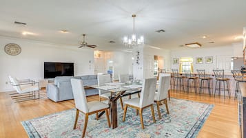House (3 Bedrooms) | Front of property