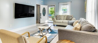 Home w/ Private Yard - Walk to Swamp Rabbit Trail