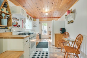 House (1 Bedroom) | Interior