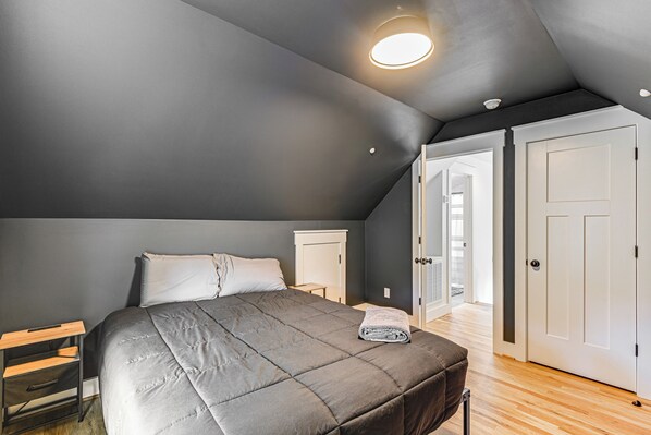 Interior - Nashville Home w/ Deck: Walk to 12 South! (Nashville)