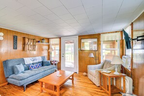 Cottage (2 Bedrooms) | Interior