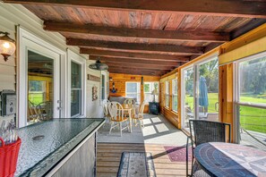 Cottage (2 Bedrooms) | Interior