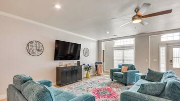 House (4 Bedrooms) | Front of property