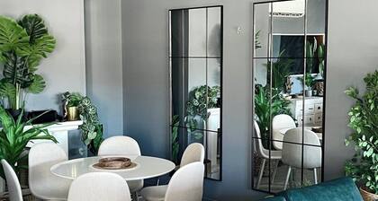 Caparica Surf Retreat