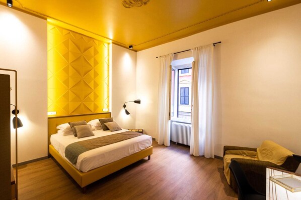 Deluxe Double Room, 1 Queen Bed, Non Smoking | In-room safe, desk, laptop workspace, soundproofing