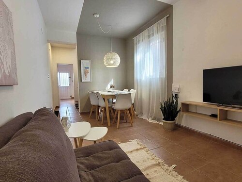 House in Villa Cabrera for 5 People with Garage and BBQ 