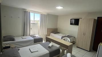 Phòng 4 Economy, 1 phòng ngủ, không hút thuốc, máy điều hòa | Minibar, truy cập Internet không dây miễn phí, bộ trải giường