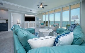 Condo, 4 Bedrooms | Living area