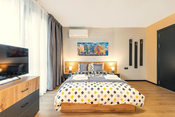 Standard Studio, Balcony, City View