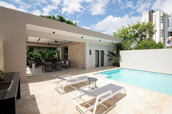 Pool - Expectacular View, pool, gym, club house, 2 Bedroom family friendly apartment (Santiago de los Caballeros)