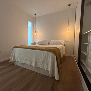 1 bedroom, iron/ironing board, WiFi, bed sheets - Suite 52 Congreso (Torremolinos)