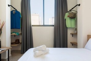 2 quartos, escrivaninha, ferros/tábuas de passar roupa, Wi-Fi