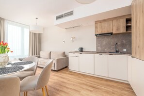 Appartement Deluxe, balcon, vue mer | Cuisine privée