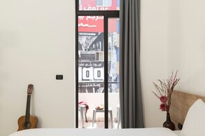 1 bedroom, desk, iron/ironing board, WiFi