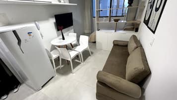 Studio | Living area | TV