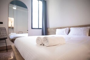 1 bedroom, desk, iron/ironing board, WiFi