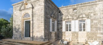 Amani Luxury 4-Bedroom Villa W/Pool in Batroun