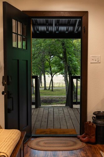 Modern Cowboy Cabin with Scenic Country Views