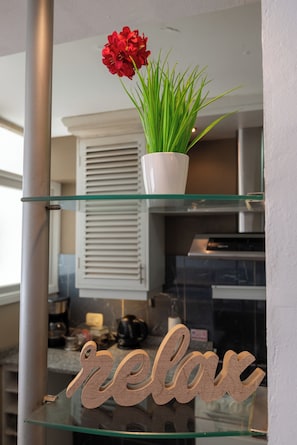 Comfort Apartment, 1 Bedroom, City View, Corner | Living area | 58-inch flat-screen TV with satellite channels, TV - Plaza Independencia Mendoza Sol y Nieve (Mendoza)