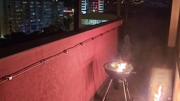 Departamento (One Bedroom Apartment with Private Ho) | Balcón