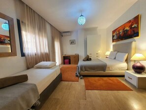 7 soveværelser, strygejern/strygebræt, Wi-Fi, sengetøj