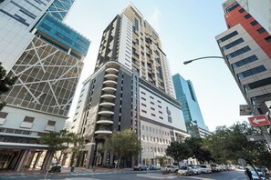 Exterior - Designer Bree Apartment City + Hill Views (Cape Town)