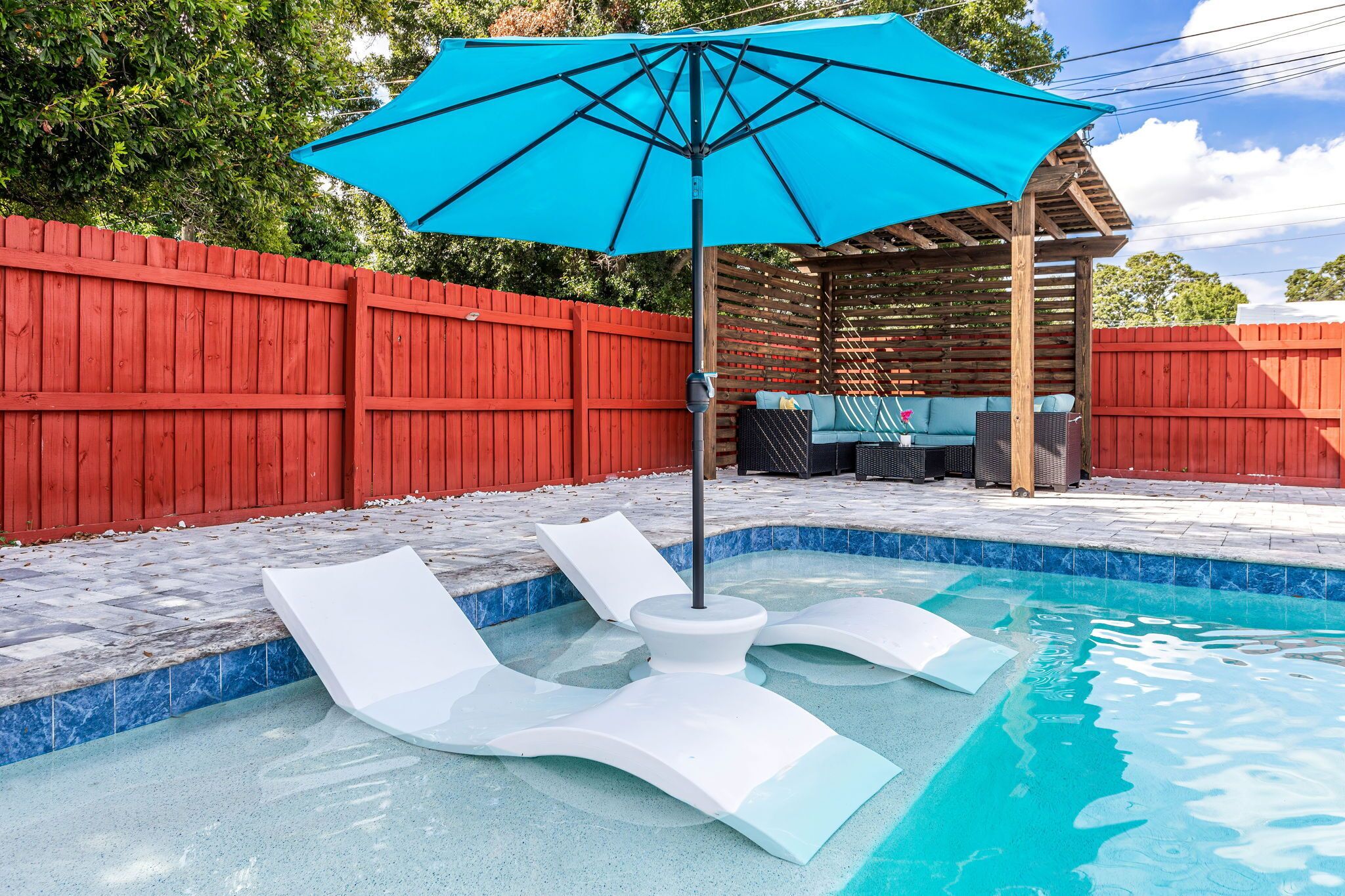 Piscine extérieure, piscine chauffée