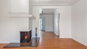 Unclassified image, 3 of 28, button - Gorgeous Valley Village Retreat w/ Giant Pool - UNFURNISHED but can be furnished (Los Angeles)