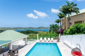 Pool - Charming 3-bedroom condo with Wi Fi and AC in Falmouth Harbour. (Falmouth Harbour)