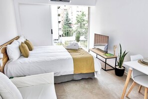 1 bedroom, desk, iron/ironing board, WiFi - Comfortable Studio in Nuñez (Buenos Aires)