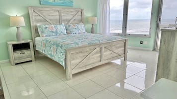 2 bedrooms, iron/ironing board, travel cot, WiFi