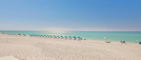 In Strandnähe, Liegestühle