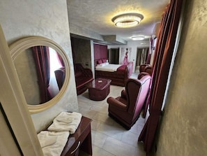 1 bedroom, soundproofing, free WiFi