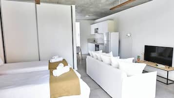 1 chambre, bureau, fer et planche à repasser, Wi-Fi