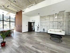 Interior - NEW! Amazing Spacious 3-bedroom Apartment in Santa Elena with Great Amenities! (Nuevo Cuscatlan)