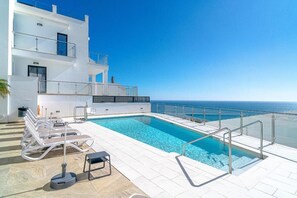 Pool - sea view ladera - Two Bedroom Apartment, Sleeps 4 (Nerja)