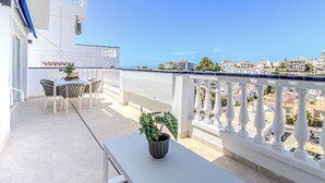 Property grounds - Club Litoral - Three Bedroom Apartment, Sleeps 6 (Nerja)