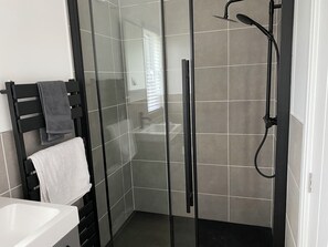 Baita | Bagno | Doccia, asciugacapelli, asciugamani