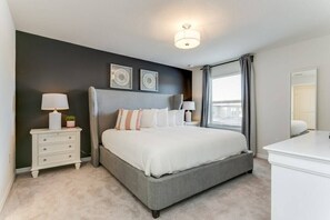 5 chambres, fer et planche à repasser, lit parapluie, Wi-Fi