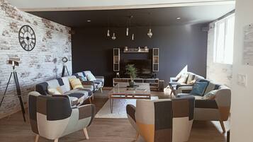 Smart-tv, videospelletjes, tafelvoetbal en boeken