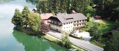Lago